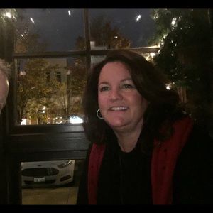 Meet your Posher, Claudia